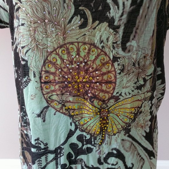 Patterned Rhinestone Top - Picture 4 of 5